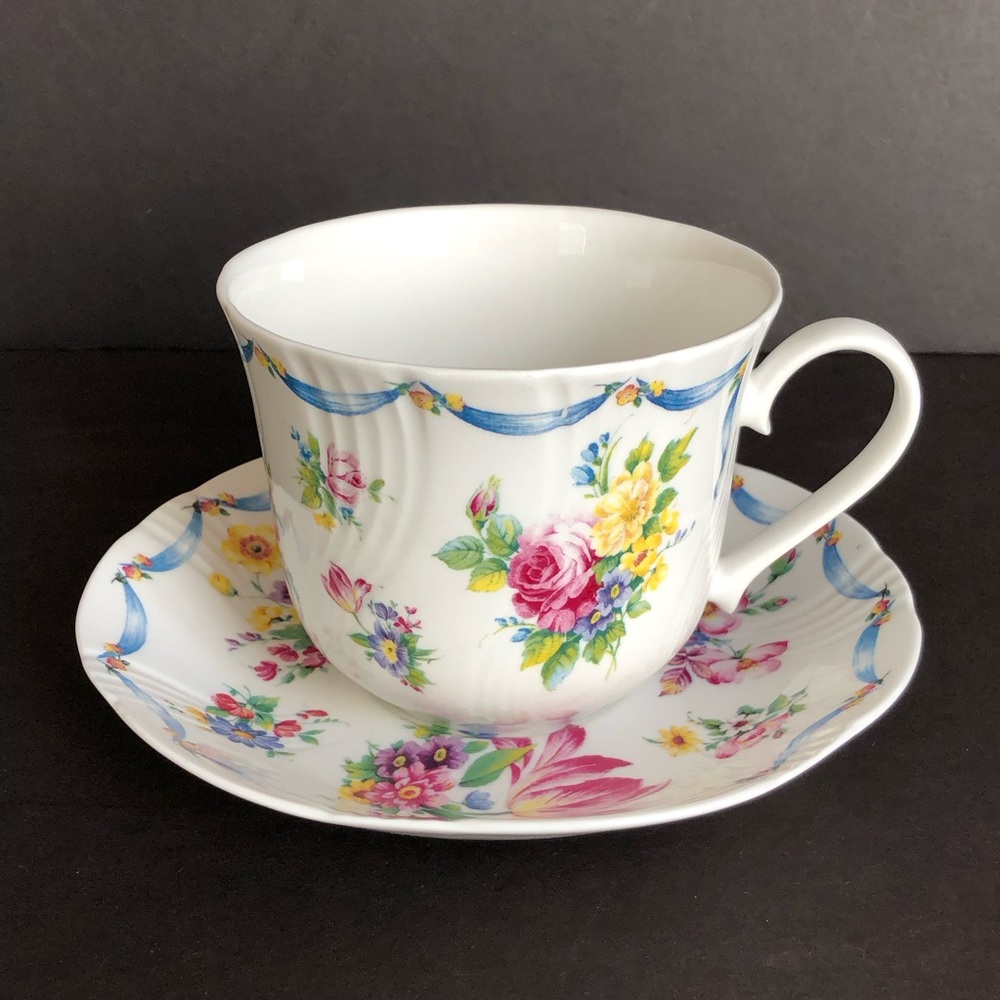 Roy Kirkham Bone China Breakfast Cup & Saucer Set 16oz Discontinued England EUC